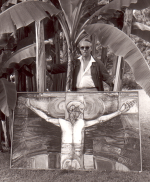 Photographie de l'artiste tenant son tableau du Christ au Jardin Botanique du Tessin vers 1962